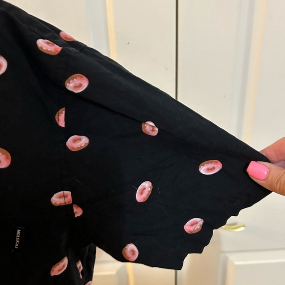 CUTE!!! Molokai Surf Co Hawaiian shirt with - yes! - pink glazed donuts! XL - Picture 3 of 9